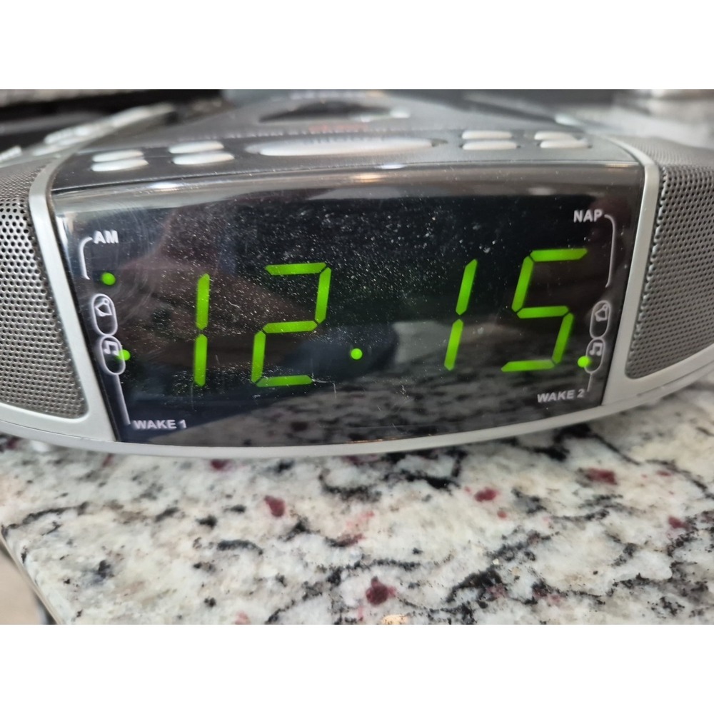 RCA Dual Alarm Stereo CD Clock Radio Works Tested RP4897A 120V TESTED/WOKS